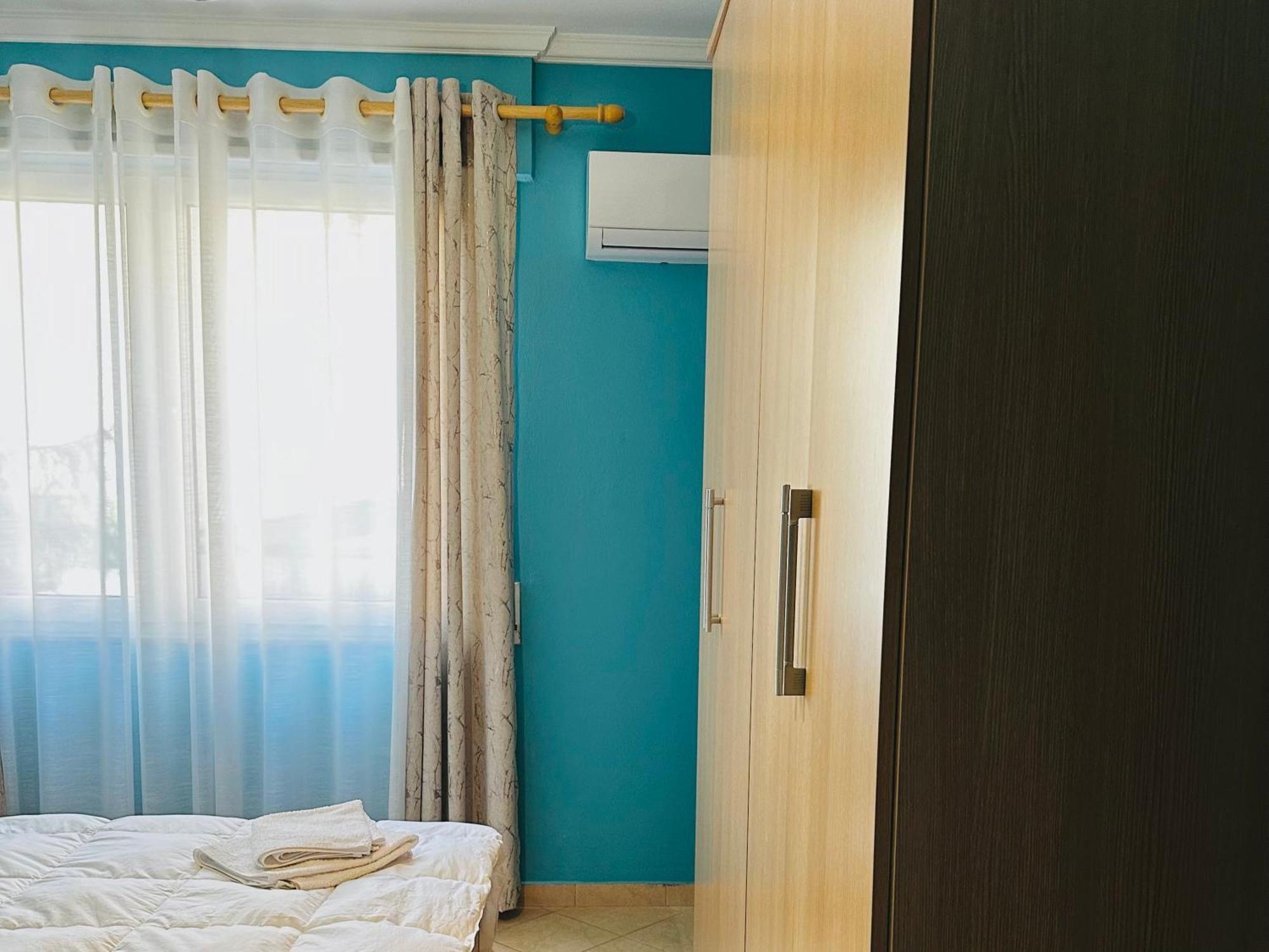 Quiet & Spacious City Center Apartment - 4 Min Walk Tirana Exterior foto
